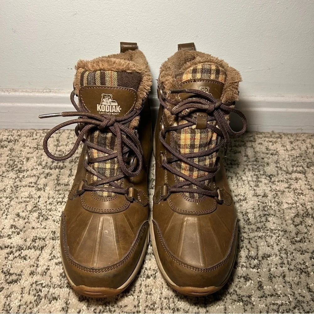 Kodiak Thinsulated Brown Rae Lace Up Ankle Snow Boots Size 9